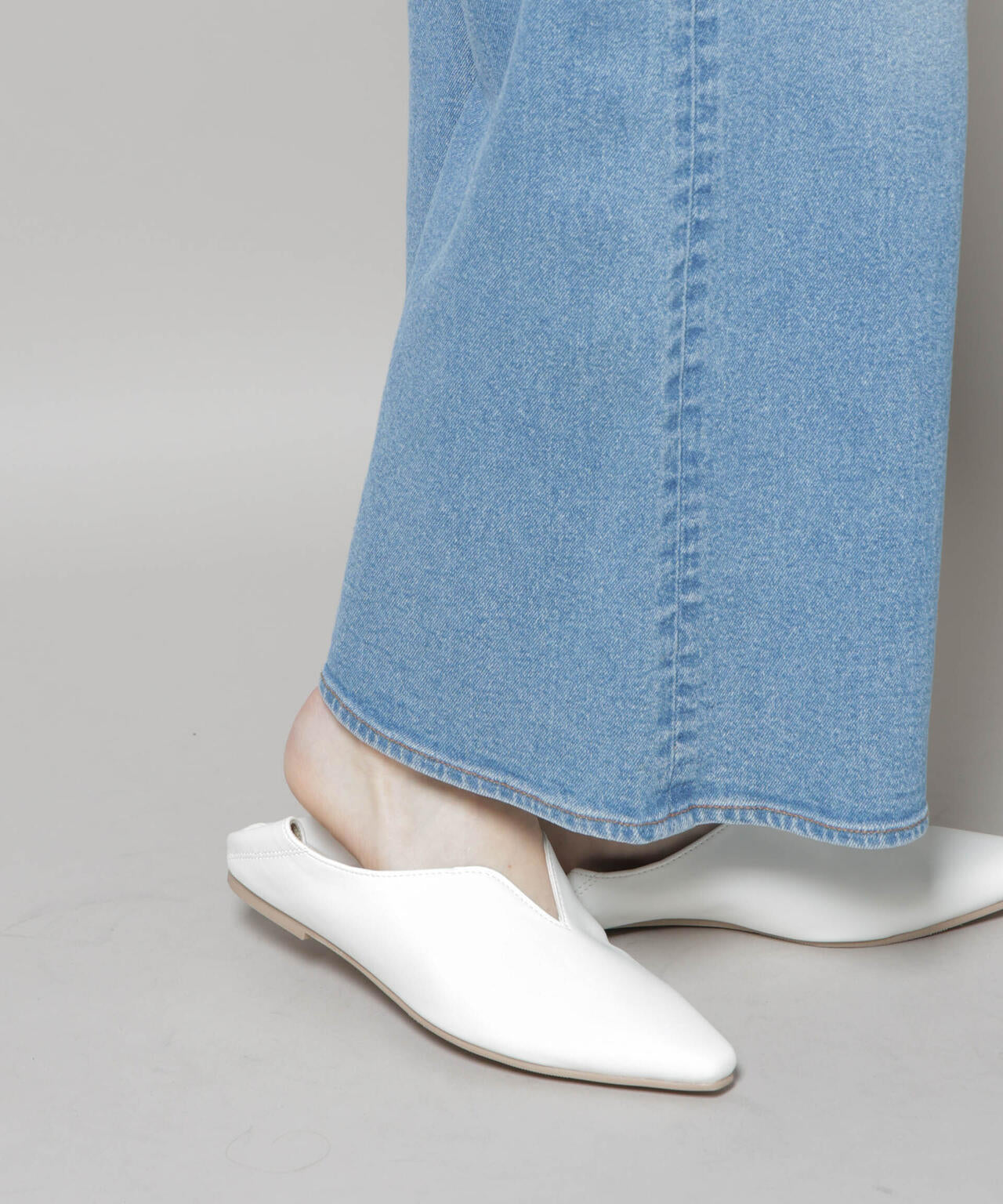 Vカット2wayフラットシューズ