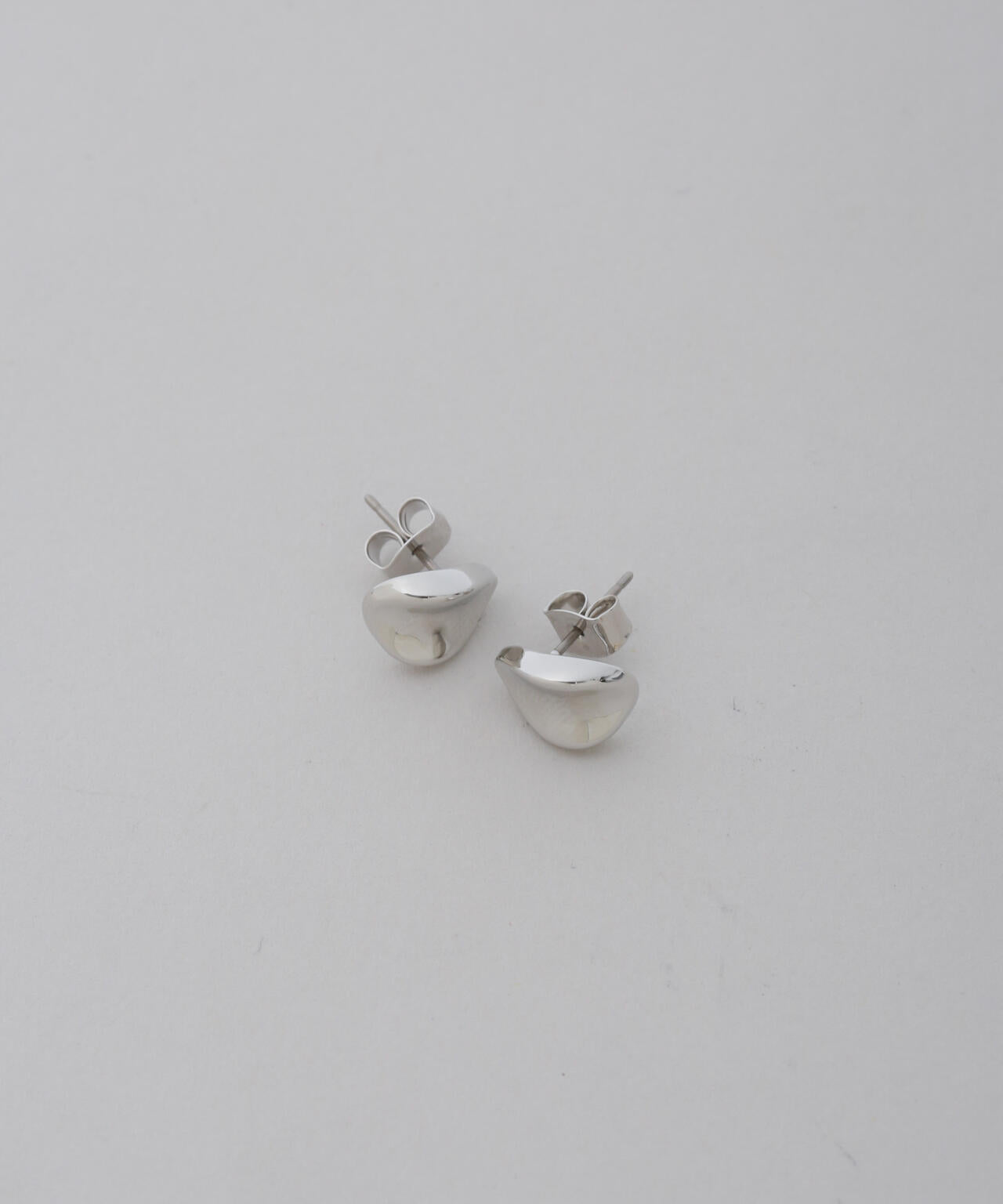スモールドロップピアス
