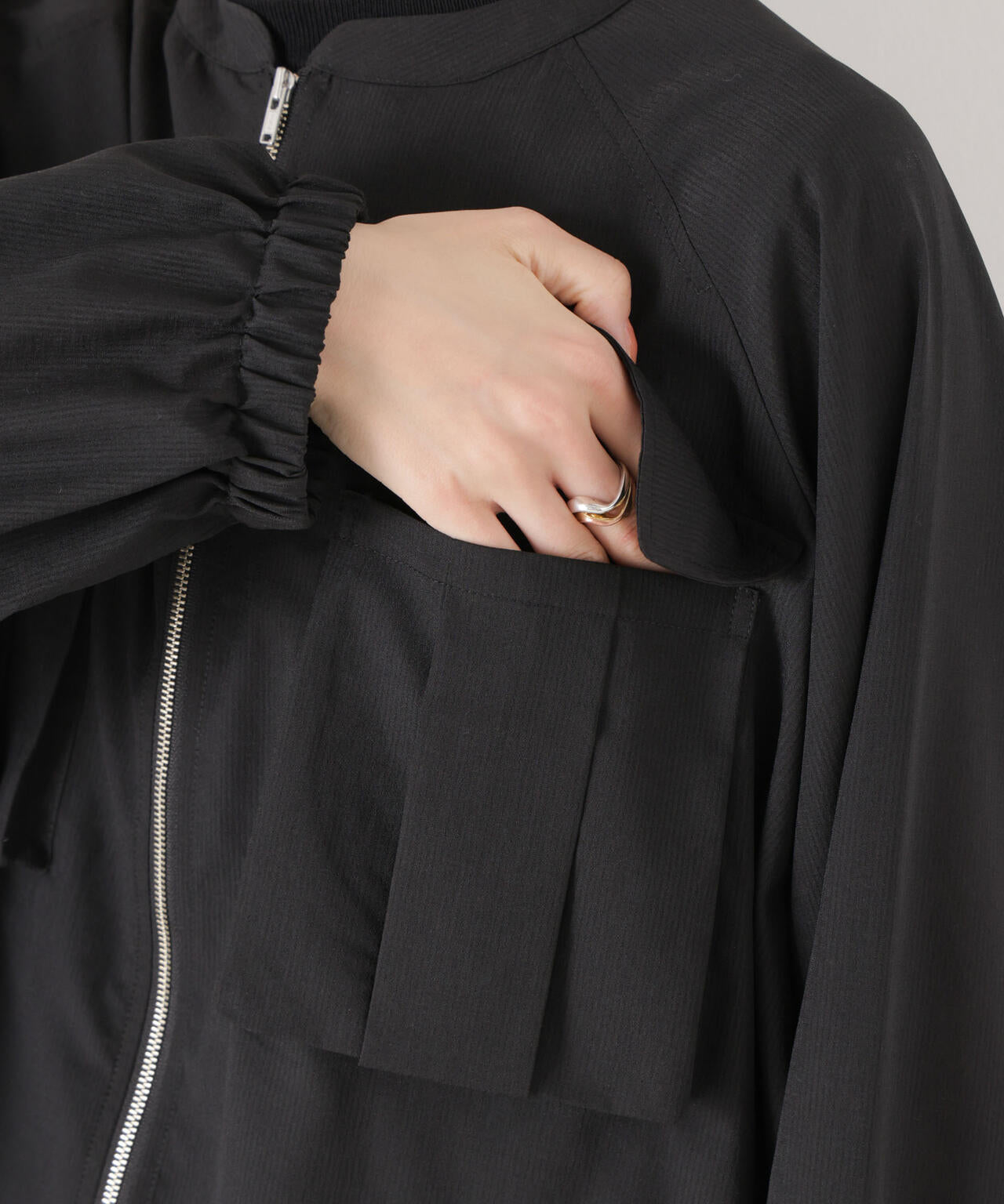 シアードルマンドロストブルゾン