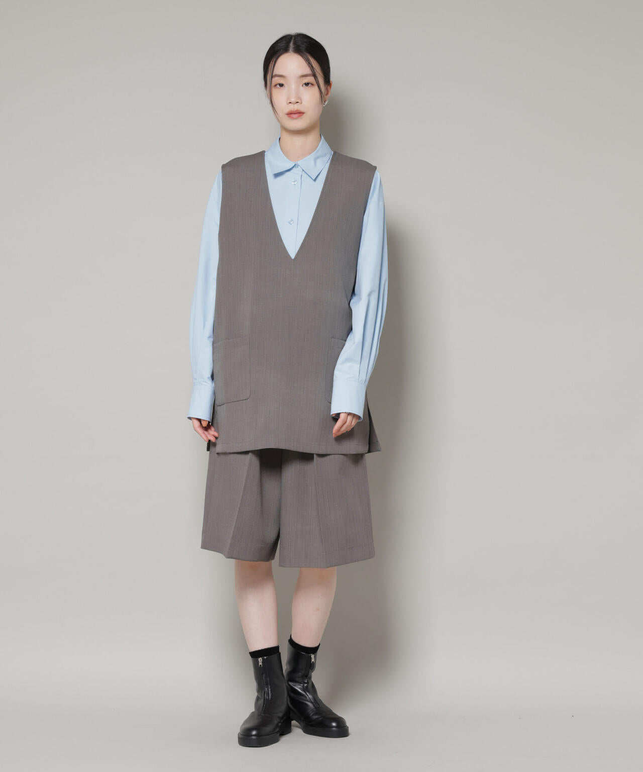 Vネックベスト×ハーフパンツ セットアップ