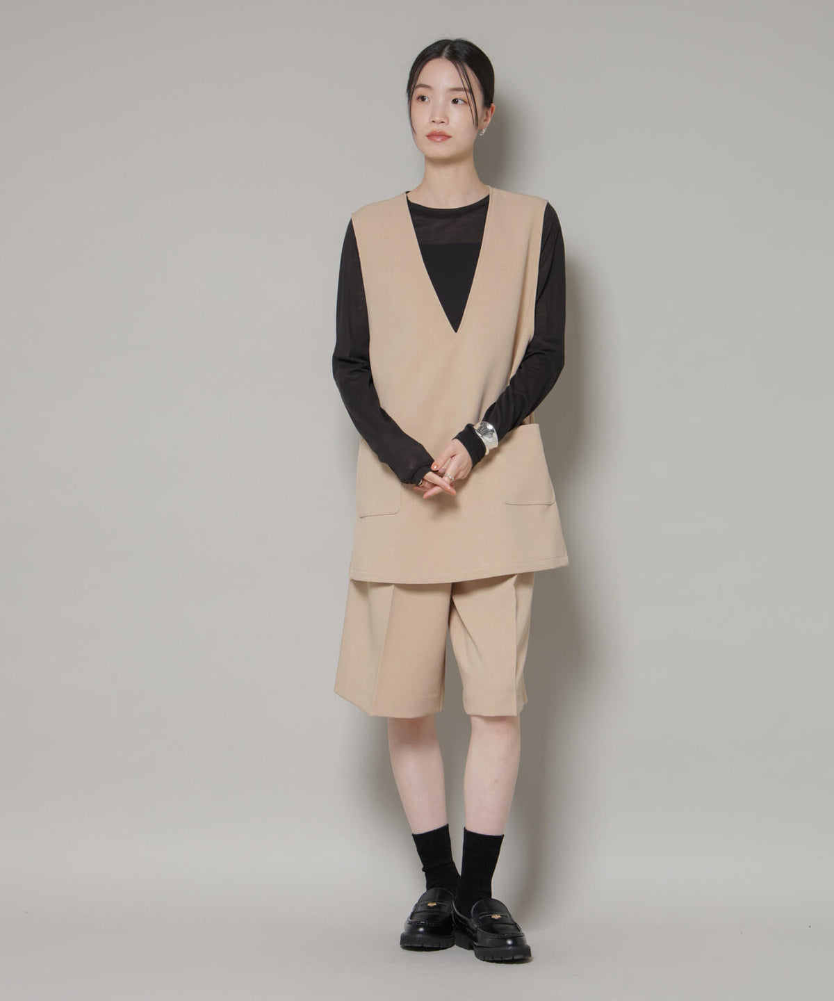 Vネックベスト×ハーフパンツ セットアップ