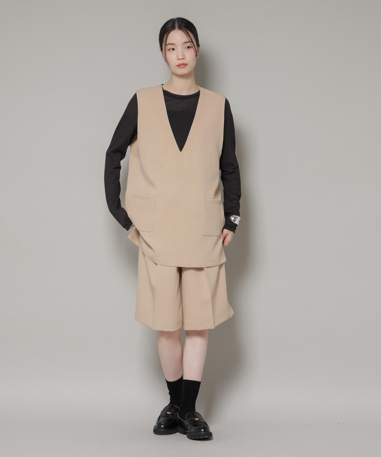 Vネックベスト×ハーフパンツ セットアップ