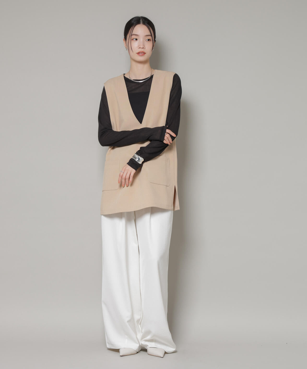 Vネックベスト×ハーフパンツ セットアップ