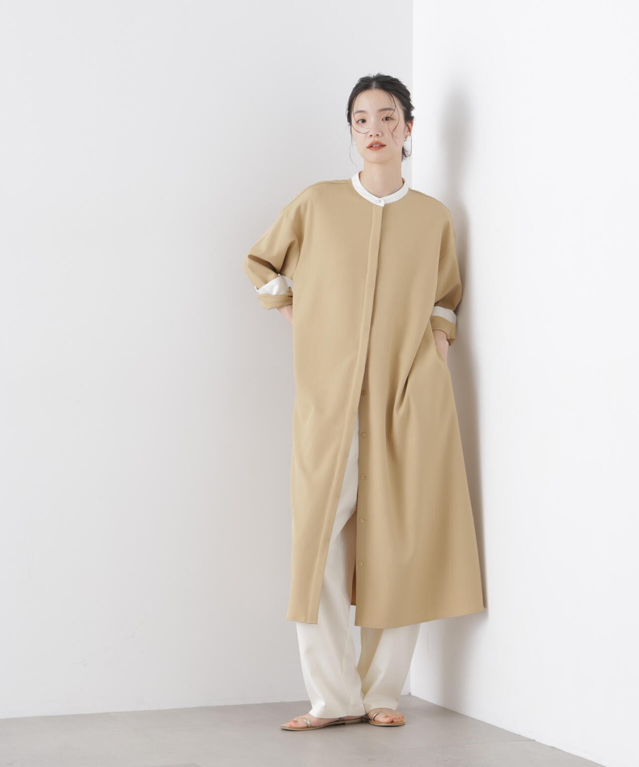 バイカラーフレアスタンドカラーワンピース