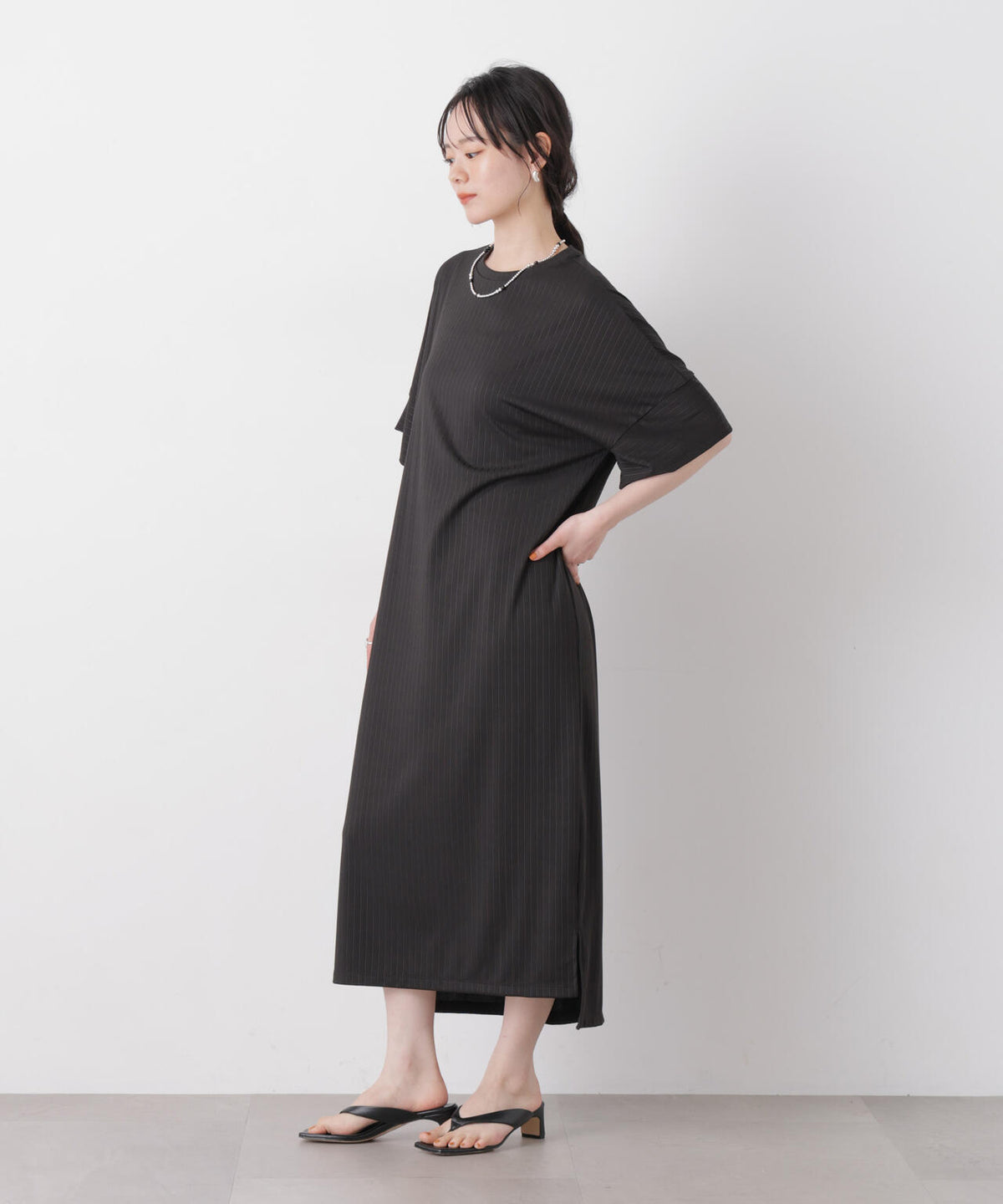 エステルリブカットドロップショルダーワンピース