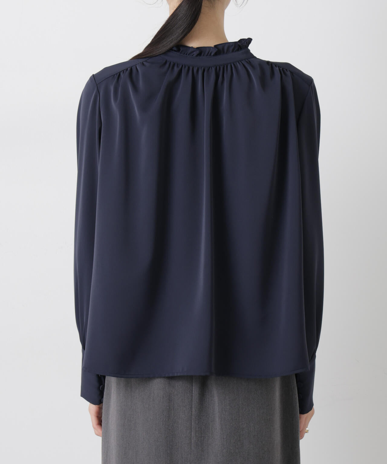 前後2wayスタンドカラーギャザーブラウス