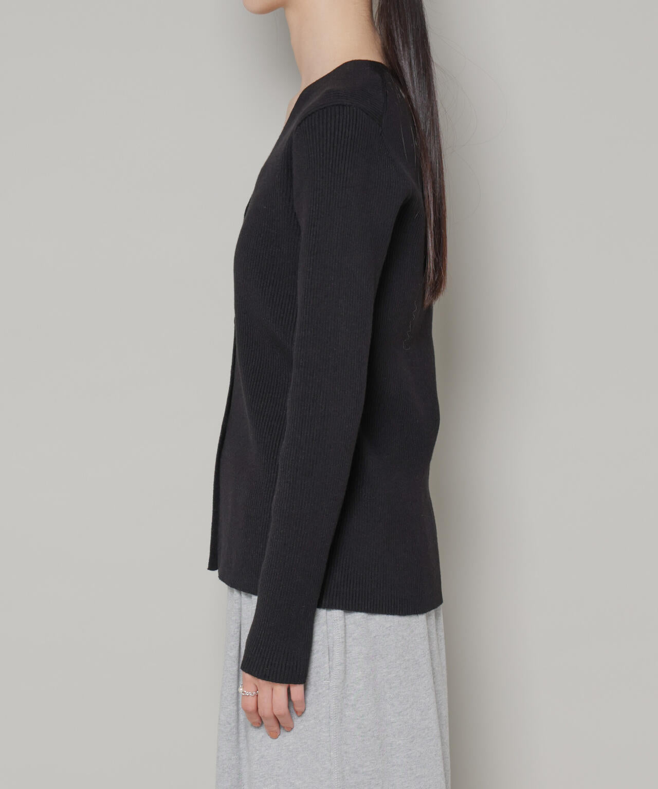裾スリットVネックリブカーディガン