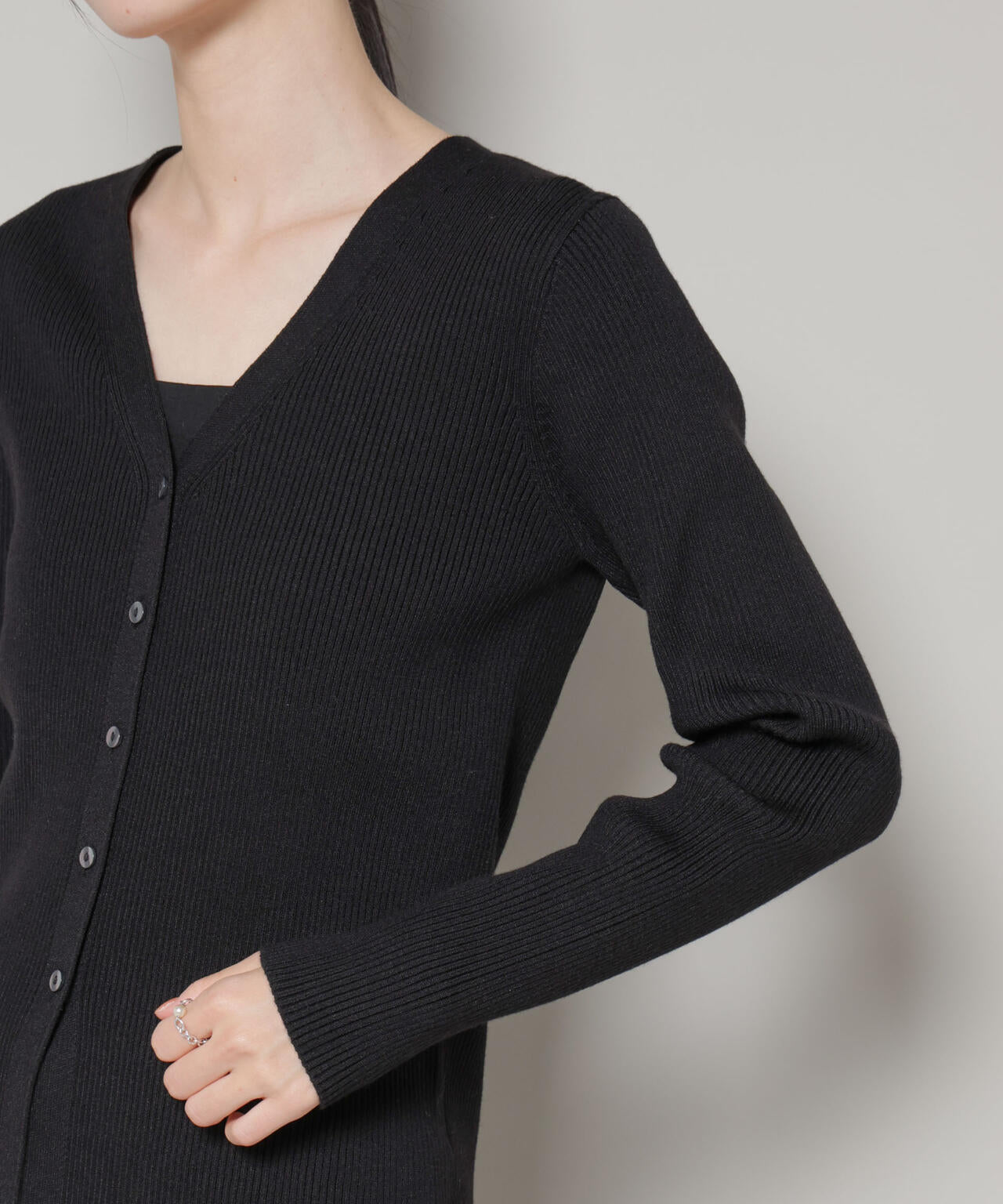 裾スリットVネックリブカーディガン