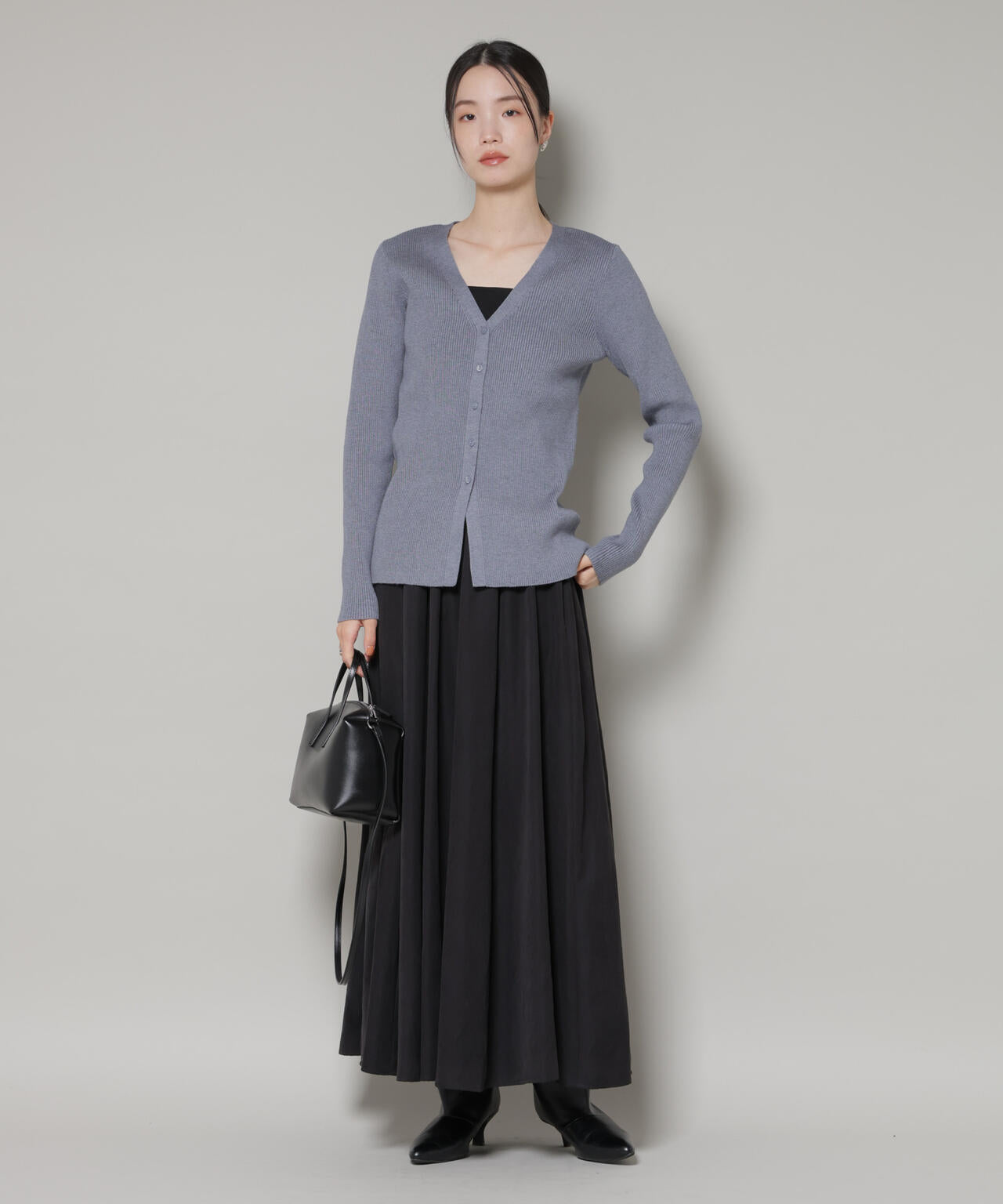 裾スリットVネックリブカーディガン