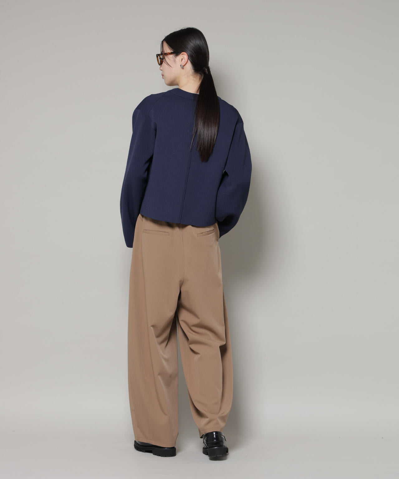 ビッグボタンクルーネックニットカーディガン