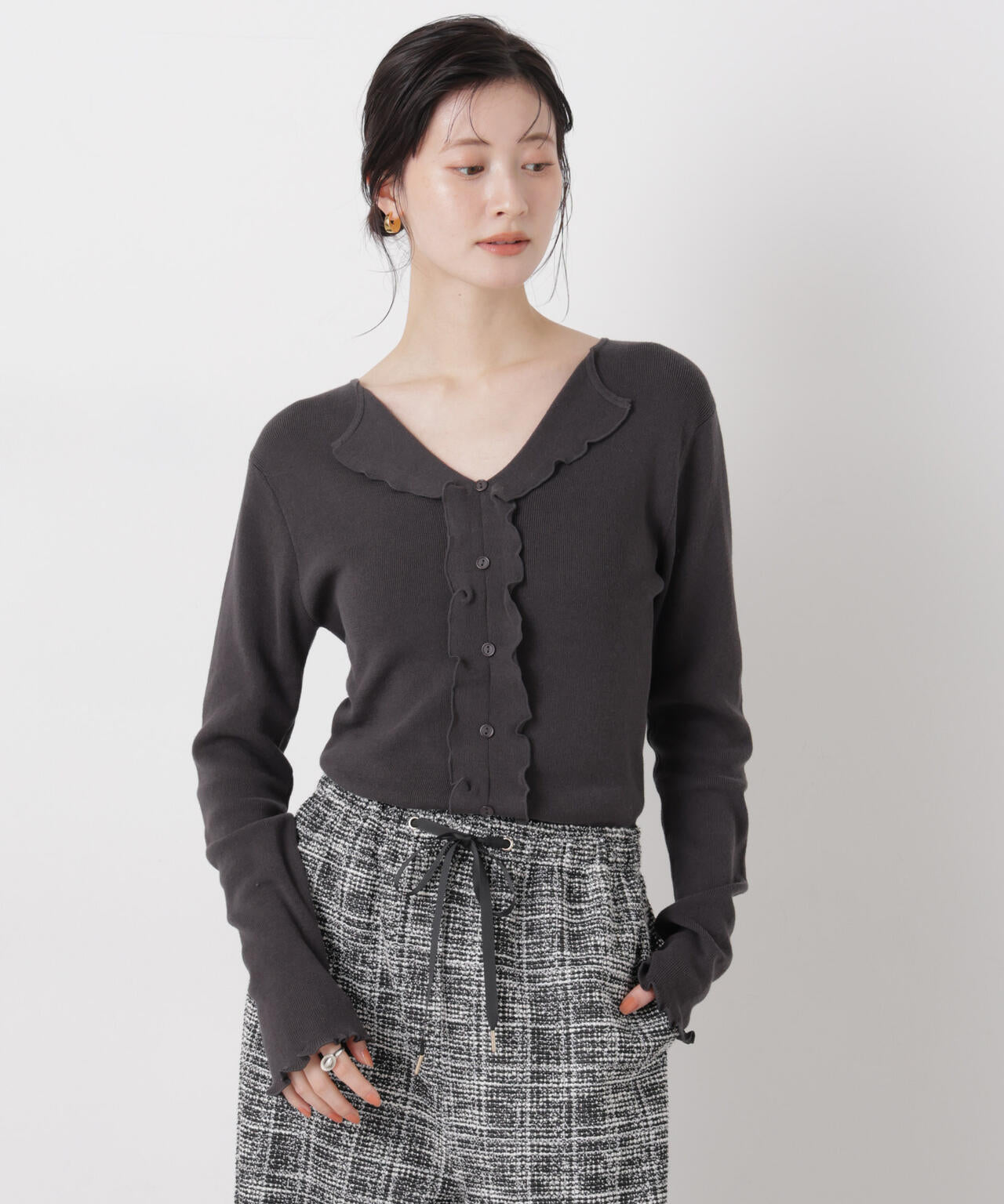 フロントフリルニットトップス