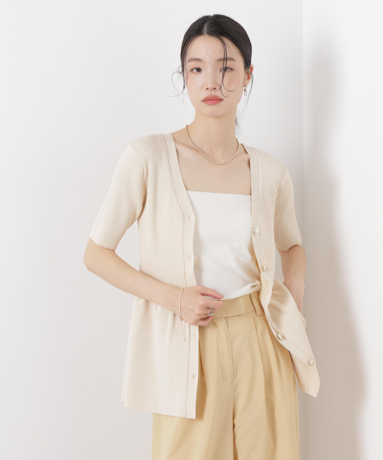 168cm B:79.5 W:56 H:83