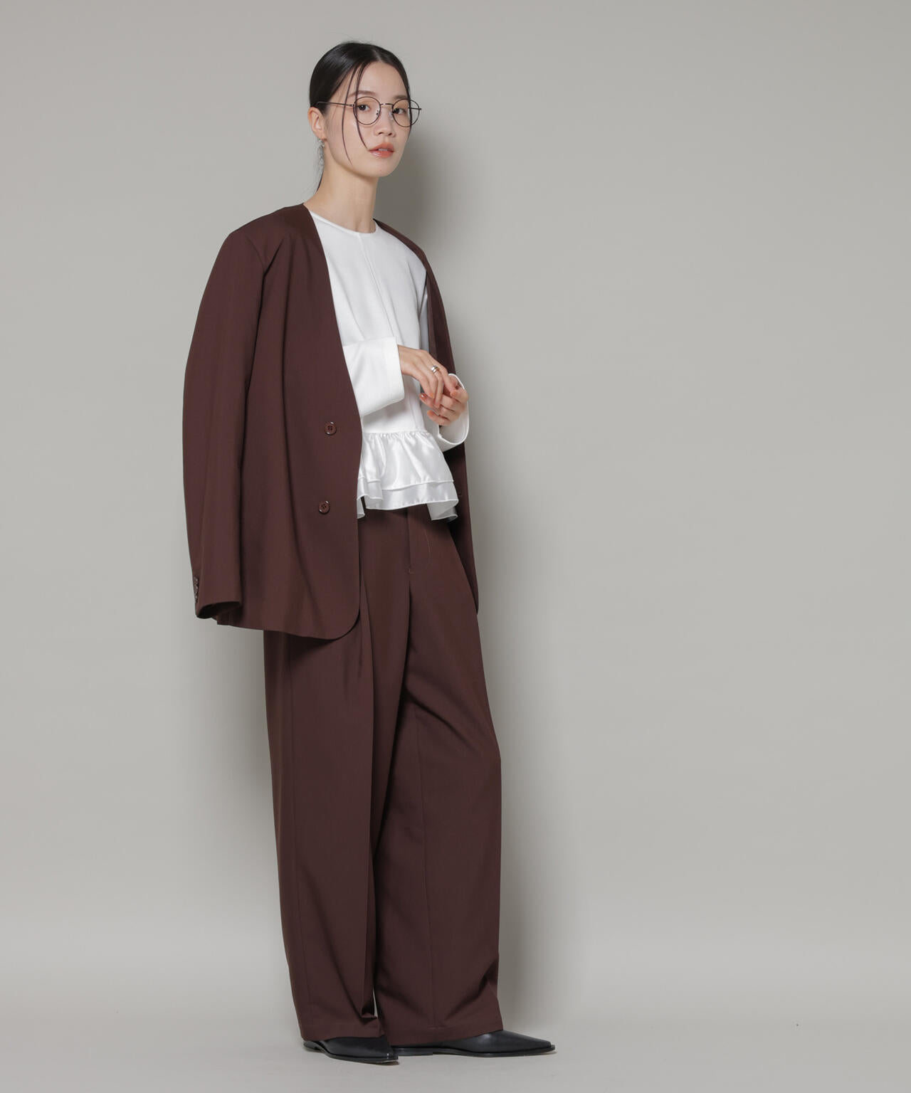 ダンボールカットサテンペプラムトップス