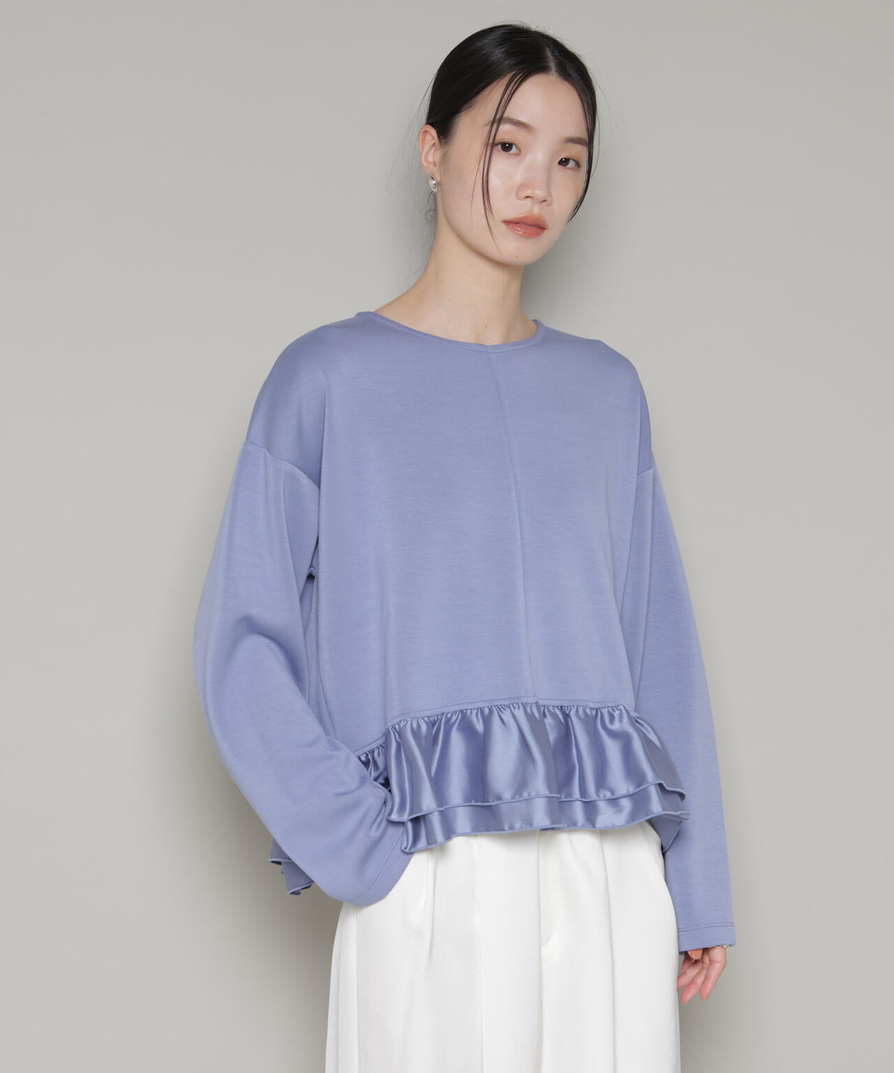 ダンボールカットサテンペプラムトップス