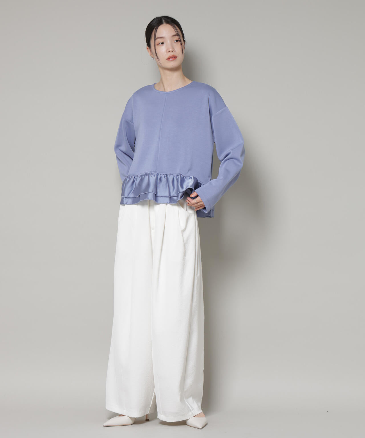 ダンボールカットサテンペプラムトップス