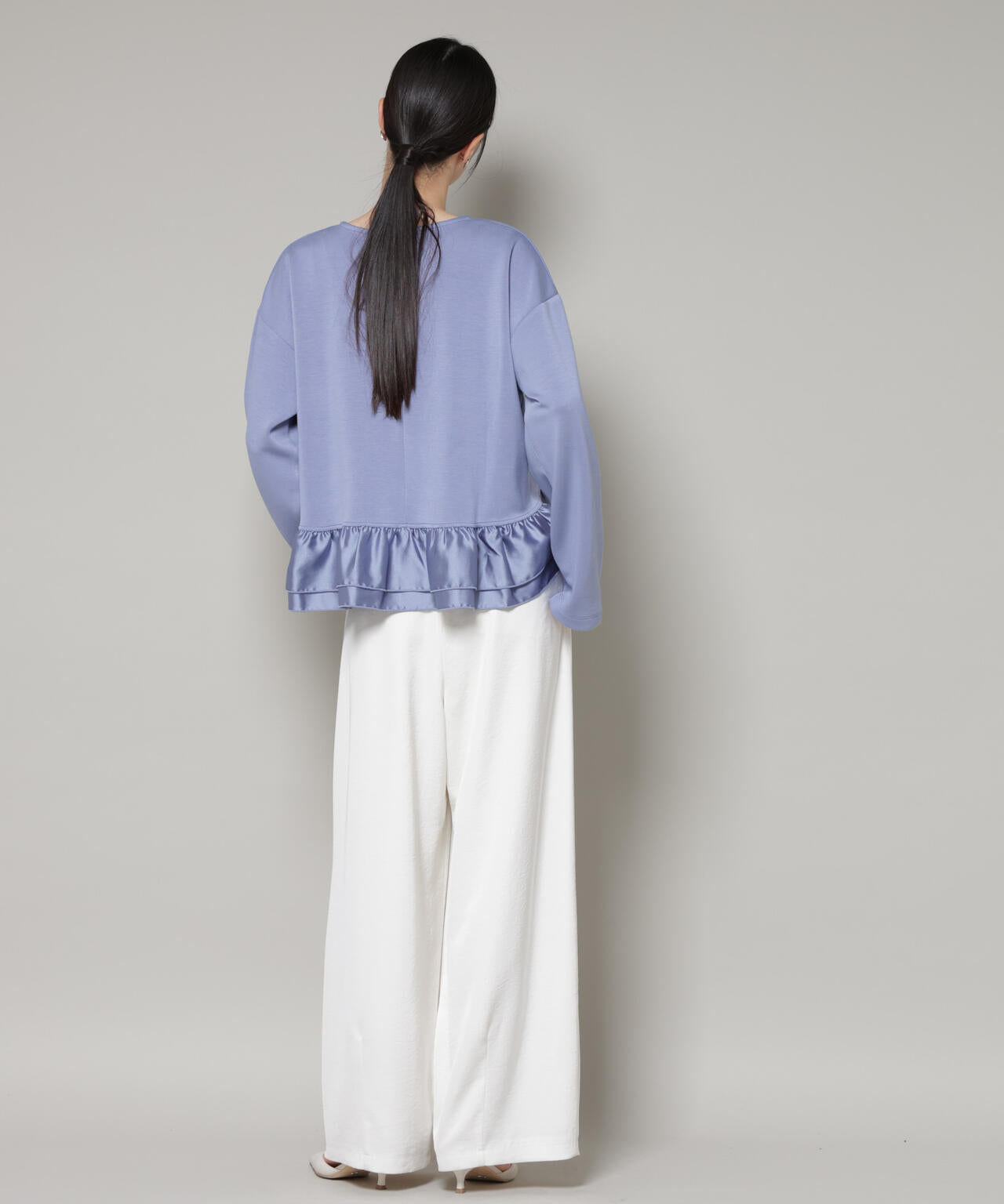 ダンボールカットサテンペプラムトップス