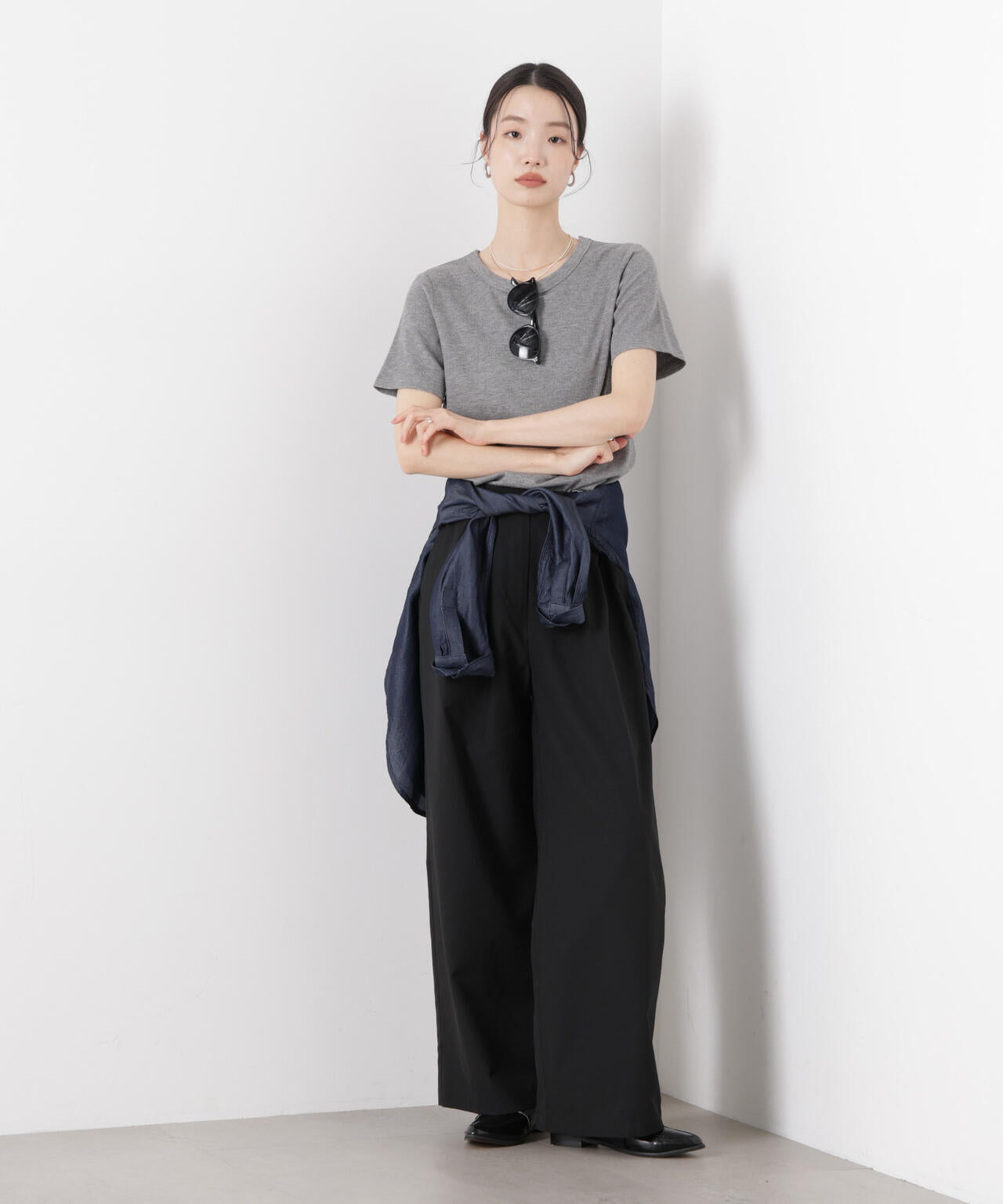 ラメリブカットクルーネックTシャツ