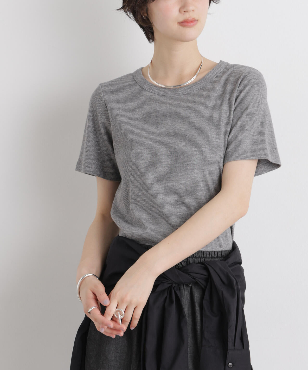 ラメリブカットクルーネックTシャツ