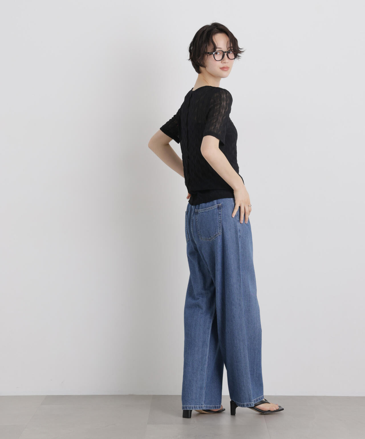 シアーカットクルーネックトップス