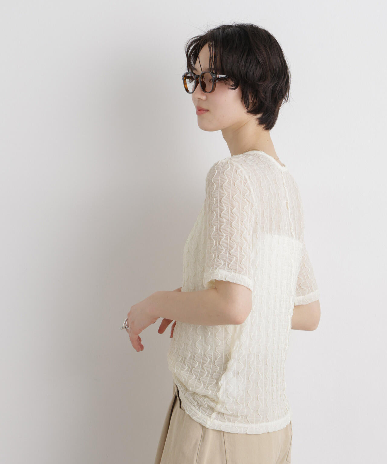 シアーカットクルーネックトップス