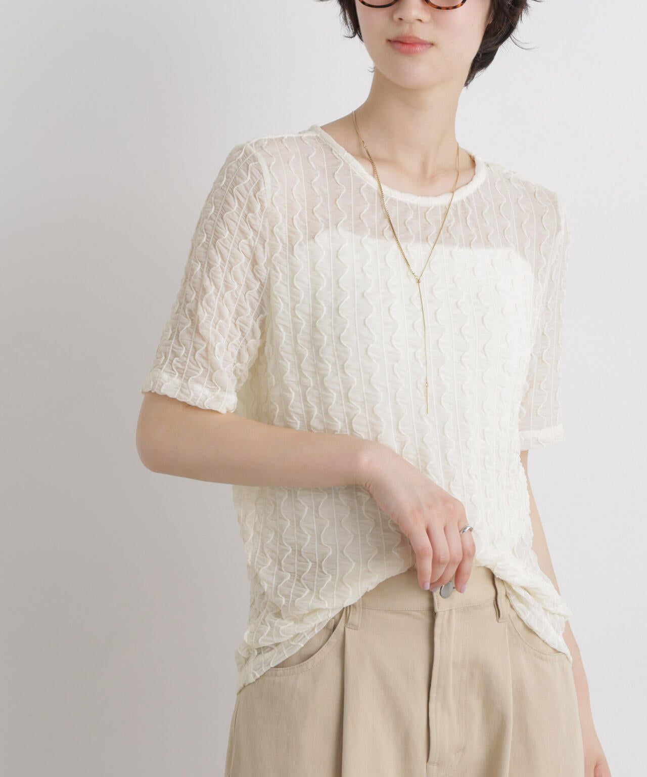 シアーカットクルーネックトップス