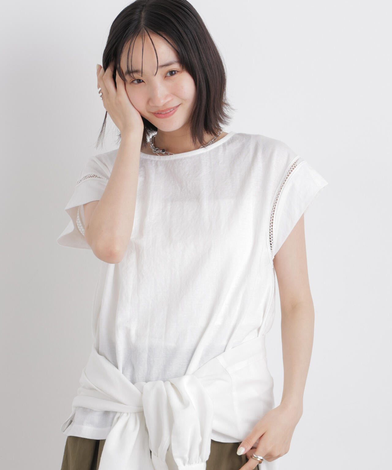 ハシゴレースフレンチスリーブカットトップス
