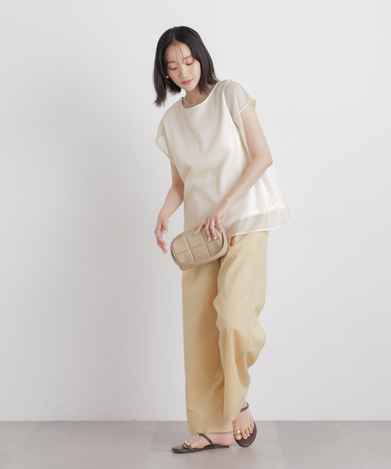 カラミメッシュレイヤードカットトップス