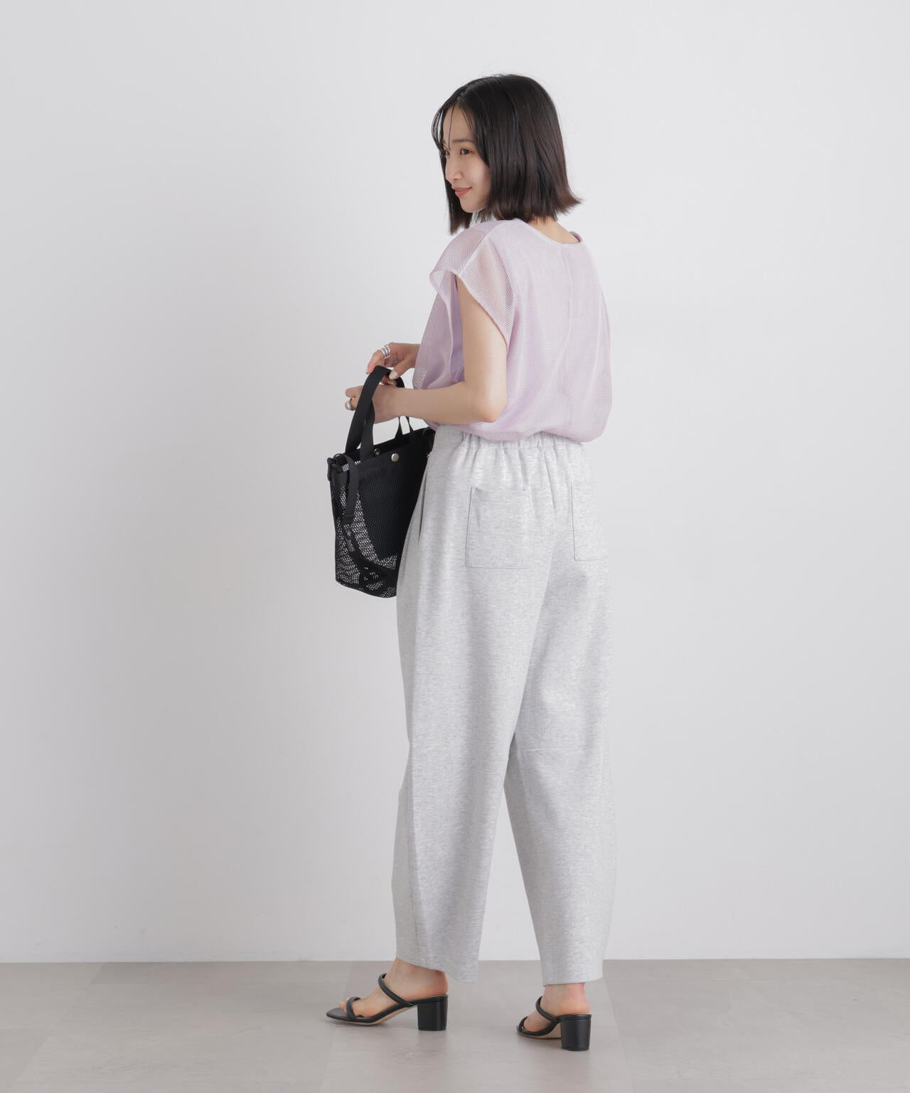 カラミメッシュレイヤードカットトップス