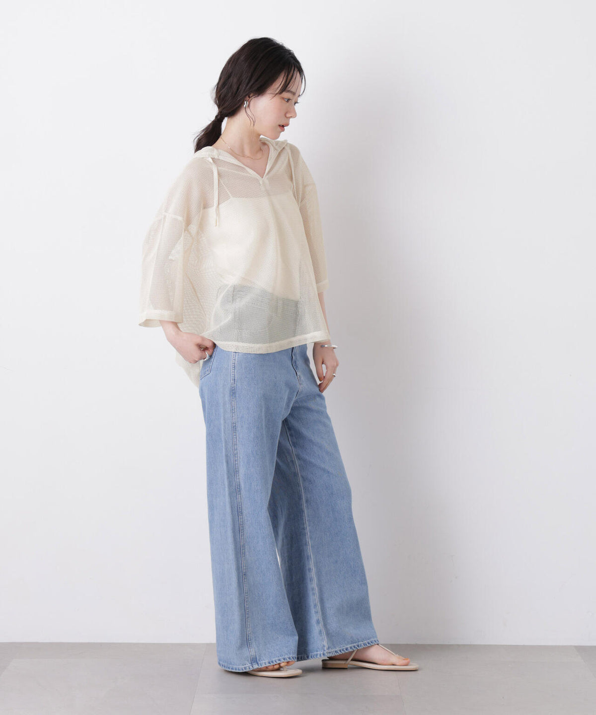 キーネックメッシュフーディートップス