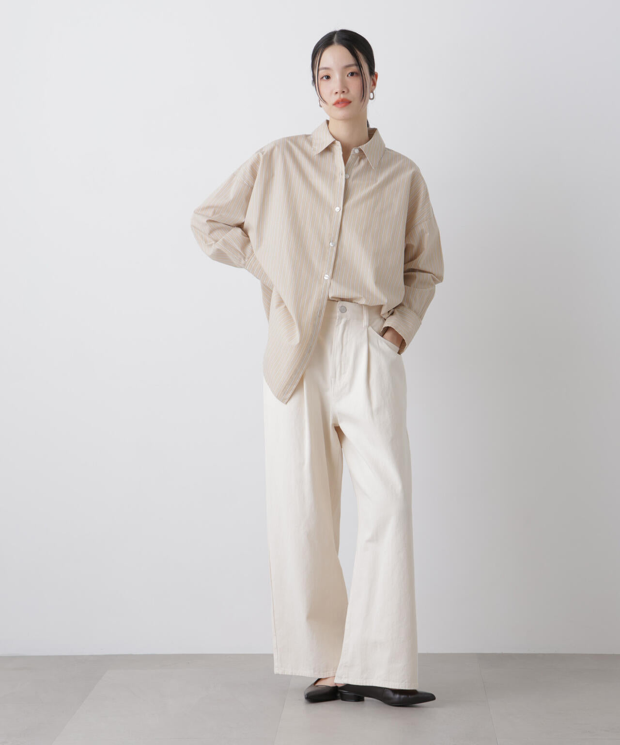 コットンツイルタックワイドパンツ