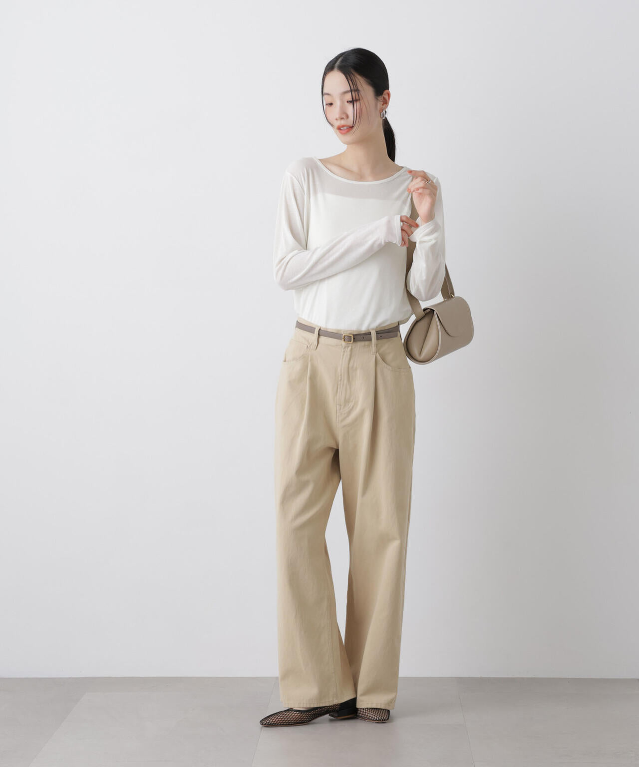 コットンツイルタックワイドパンツ