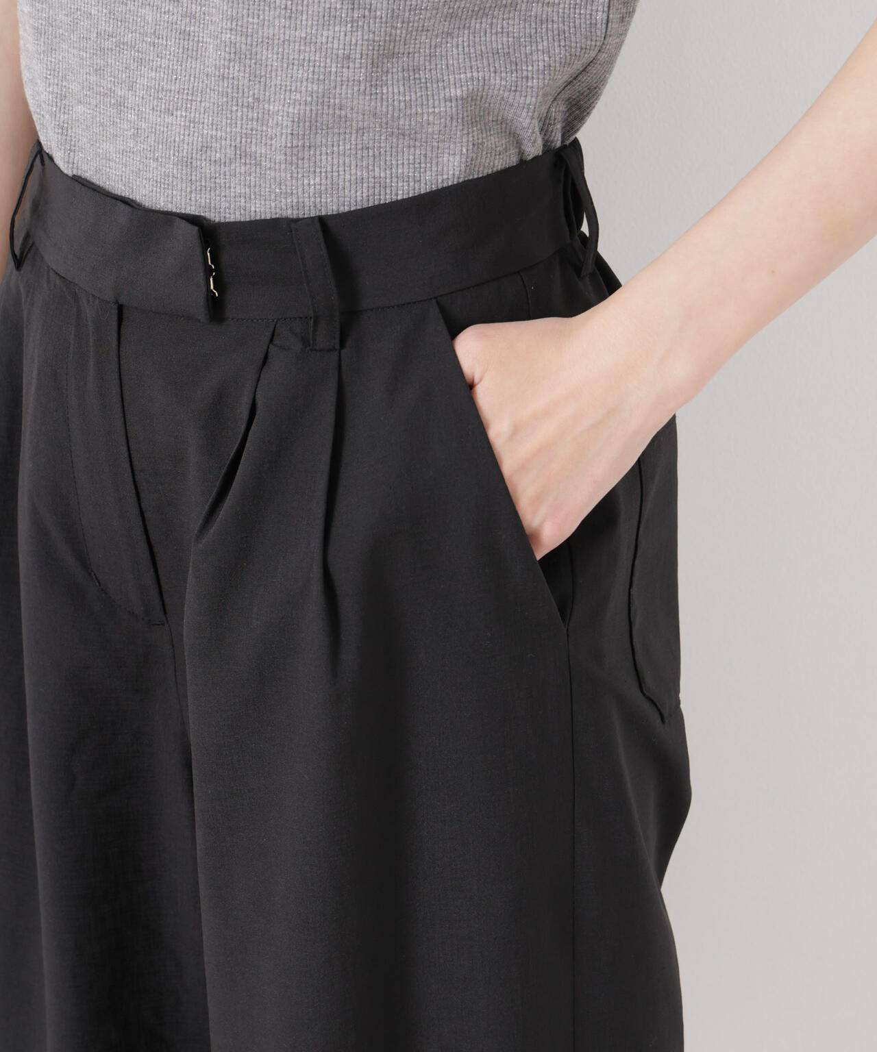 ソフトシアーツータックワイドパンツ(セットアップ可)