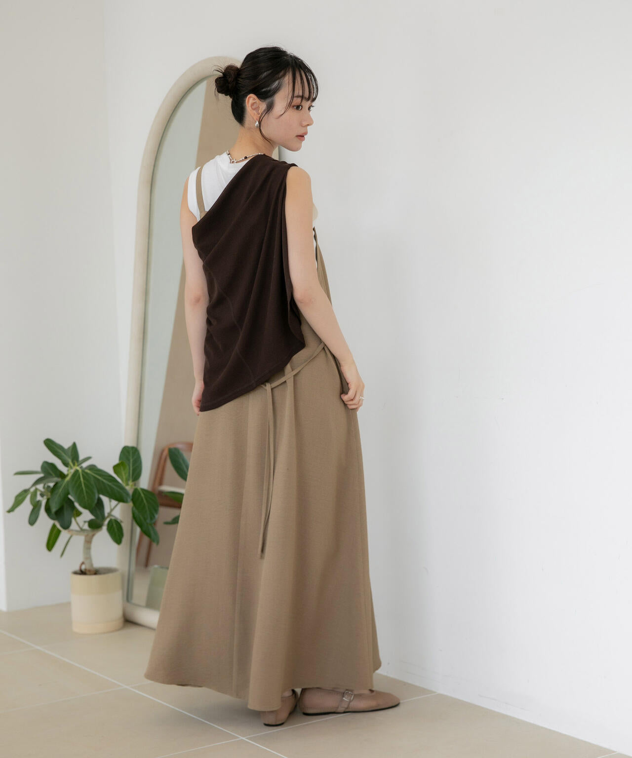 WEB限定/多機能素材 前後2wayショルダーストラップワンピース