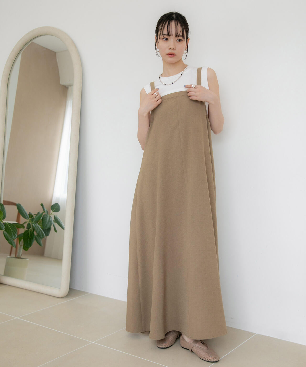 WEB限定/多機能素材 前後2wayショルダーストラップワンピース