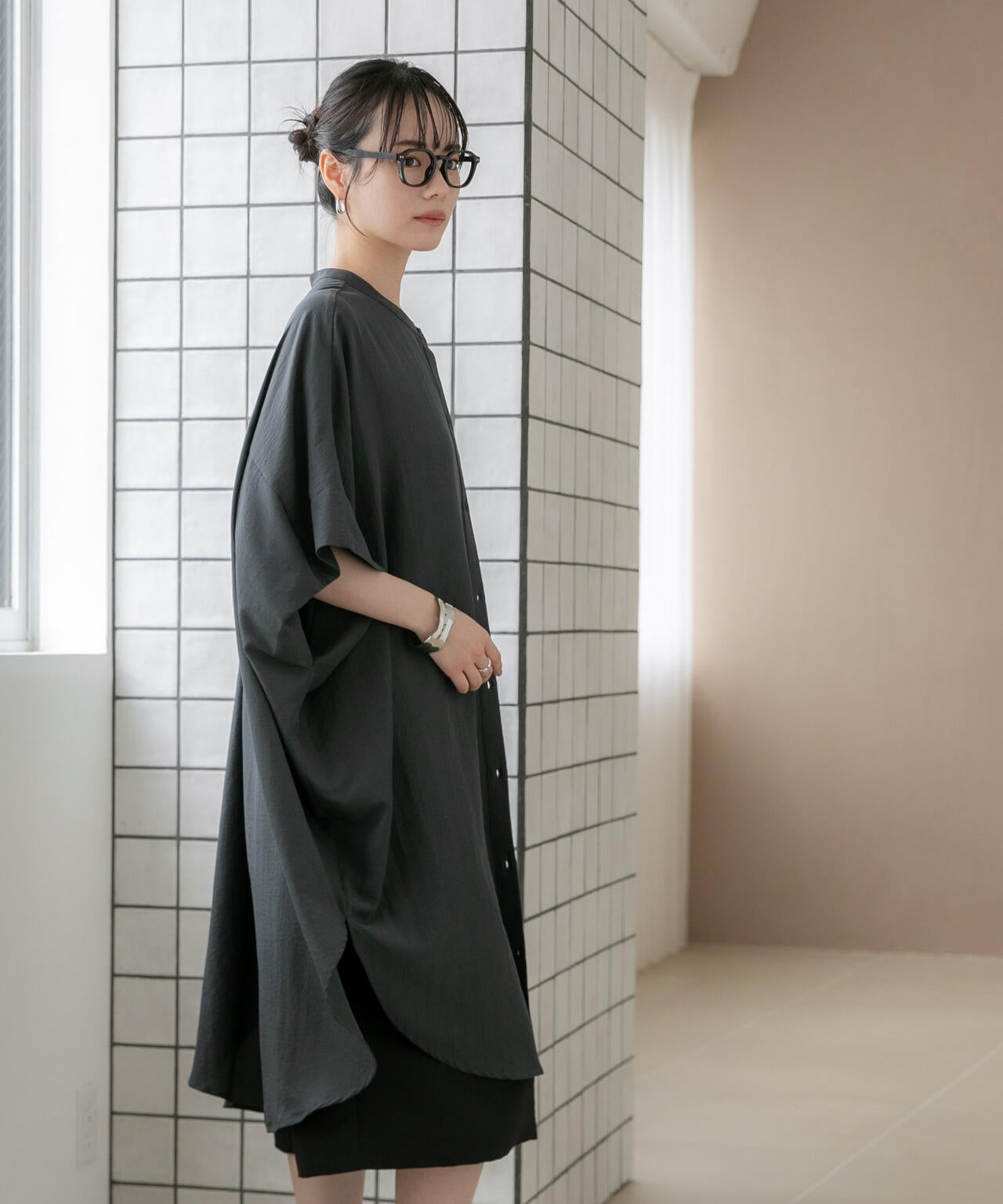 WEB限定/多機能素材 バンドカラーワイドチュニックシャツワンピース