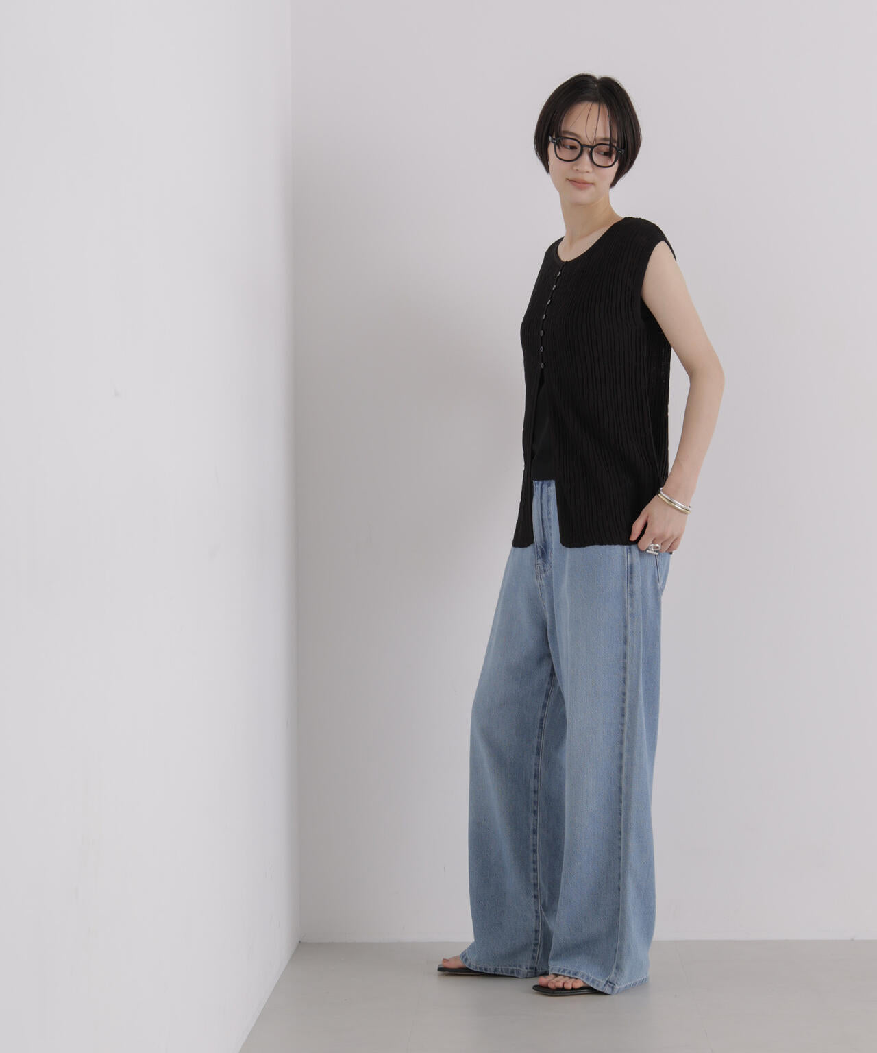 前後2way楊柳ライクニット多ボタンノースリーブトップス(セットアップ可)