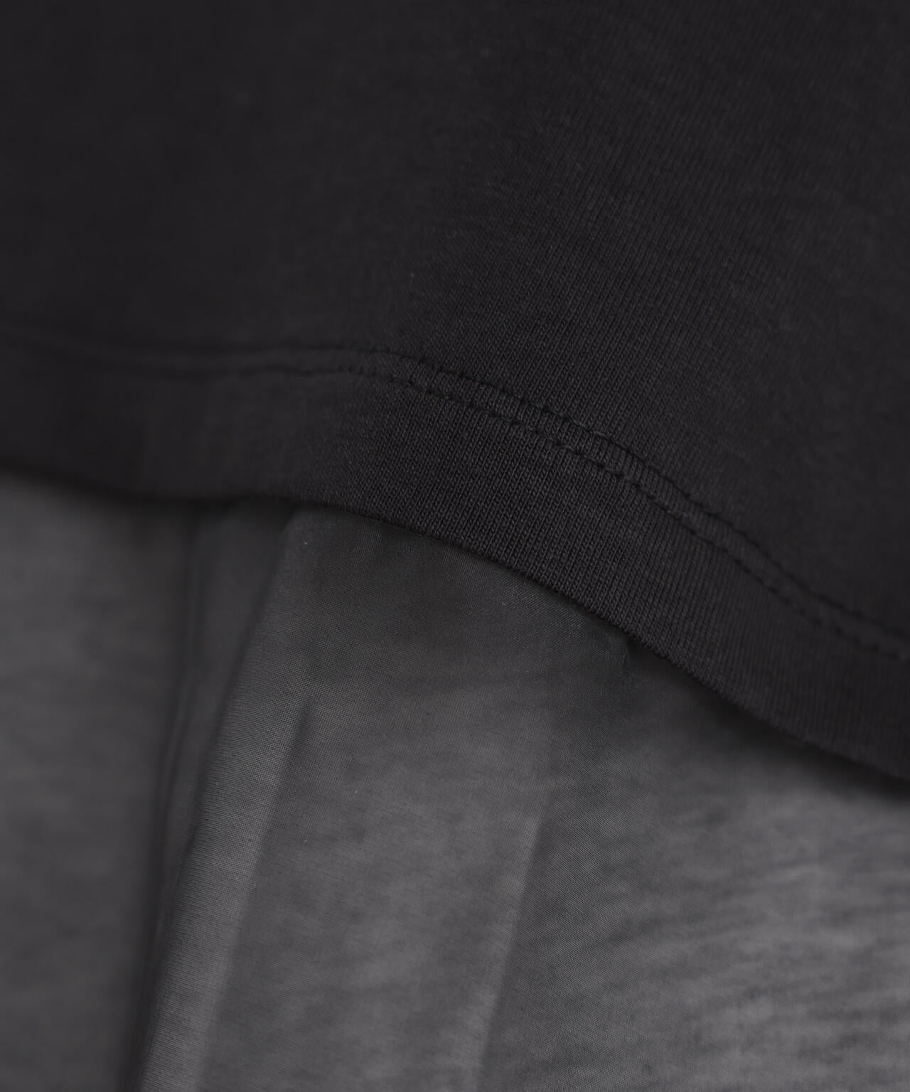 オーガンジーヘム切り替えロングスリーブTシャツ
