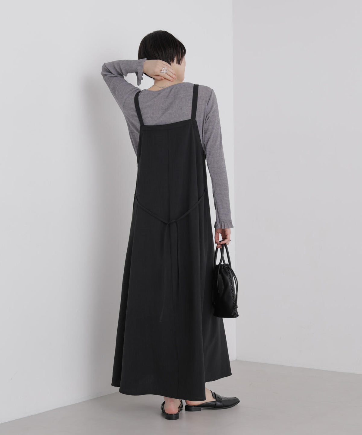 シアープリーツカットロングスリーブトップス