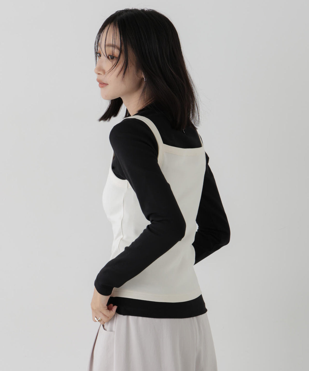 WEB限定/ロンT×キャミ カットレイヤードアンサンブルセット