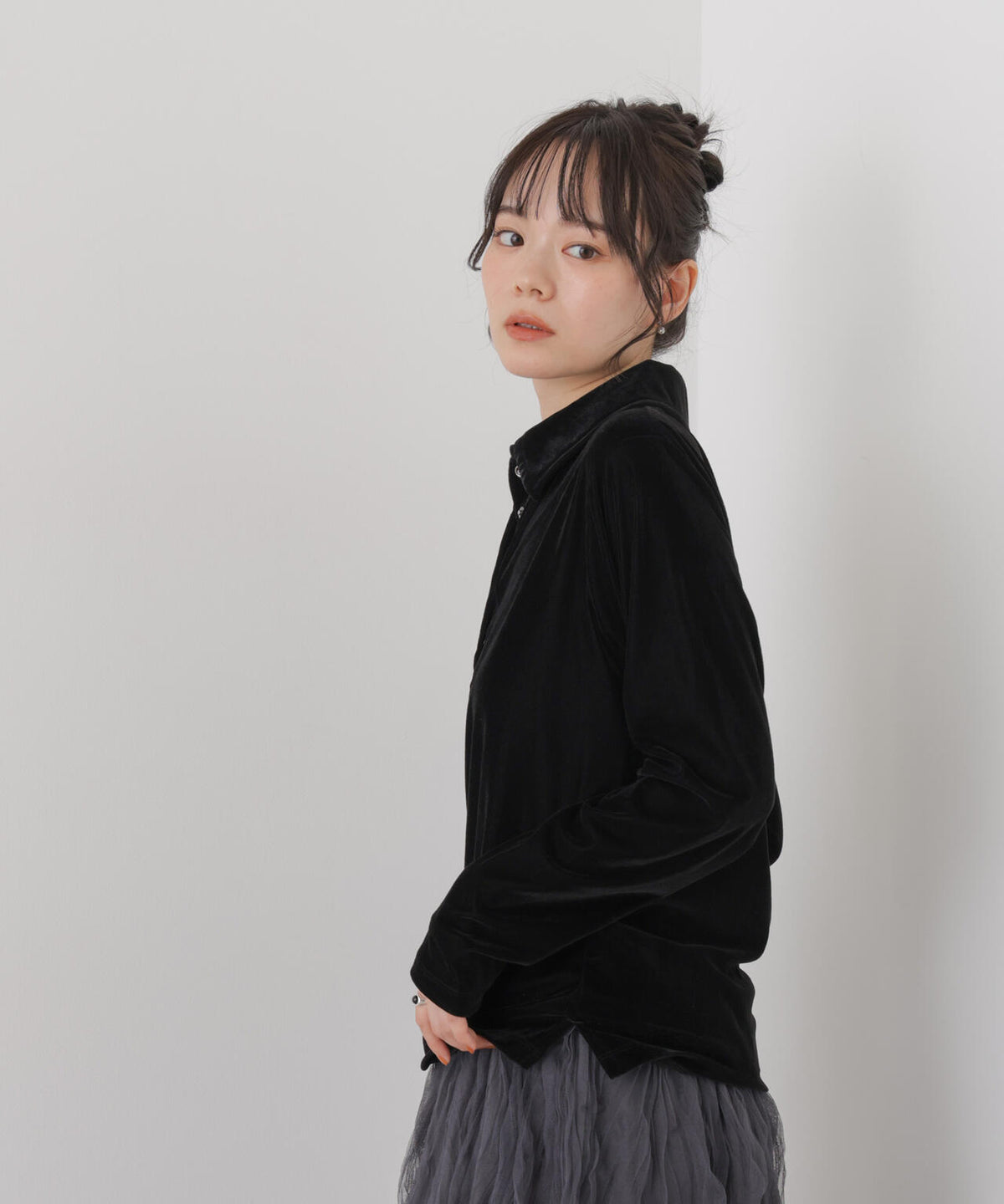 カットベロアドットボタンポロ衿トップス(セットアップ可)