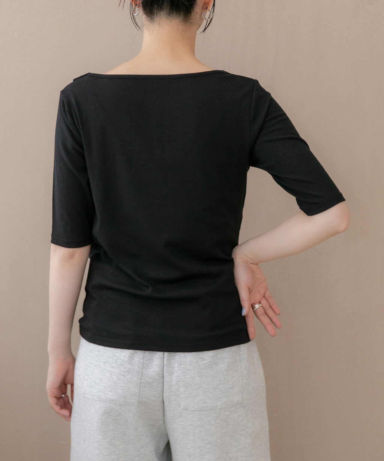 WEB限定/タックアシメフライスカットデザイントップス