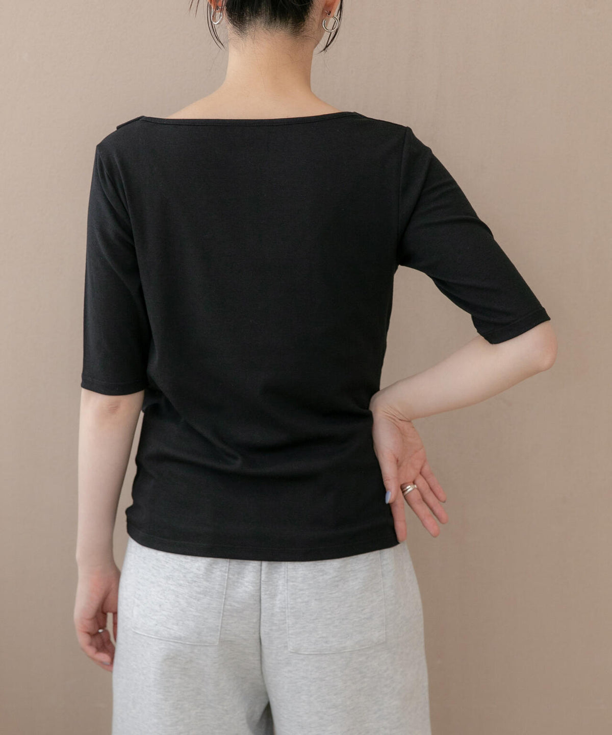 WEB限定/タックアシメフライスカットデザイントップス