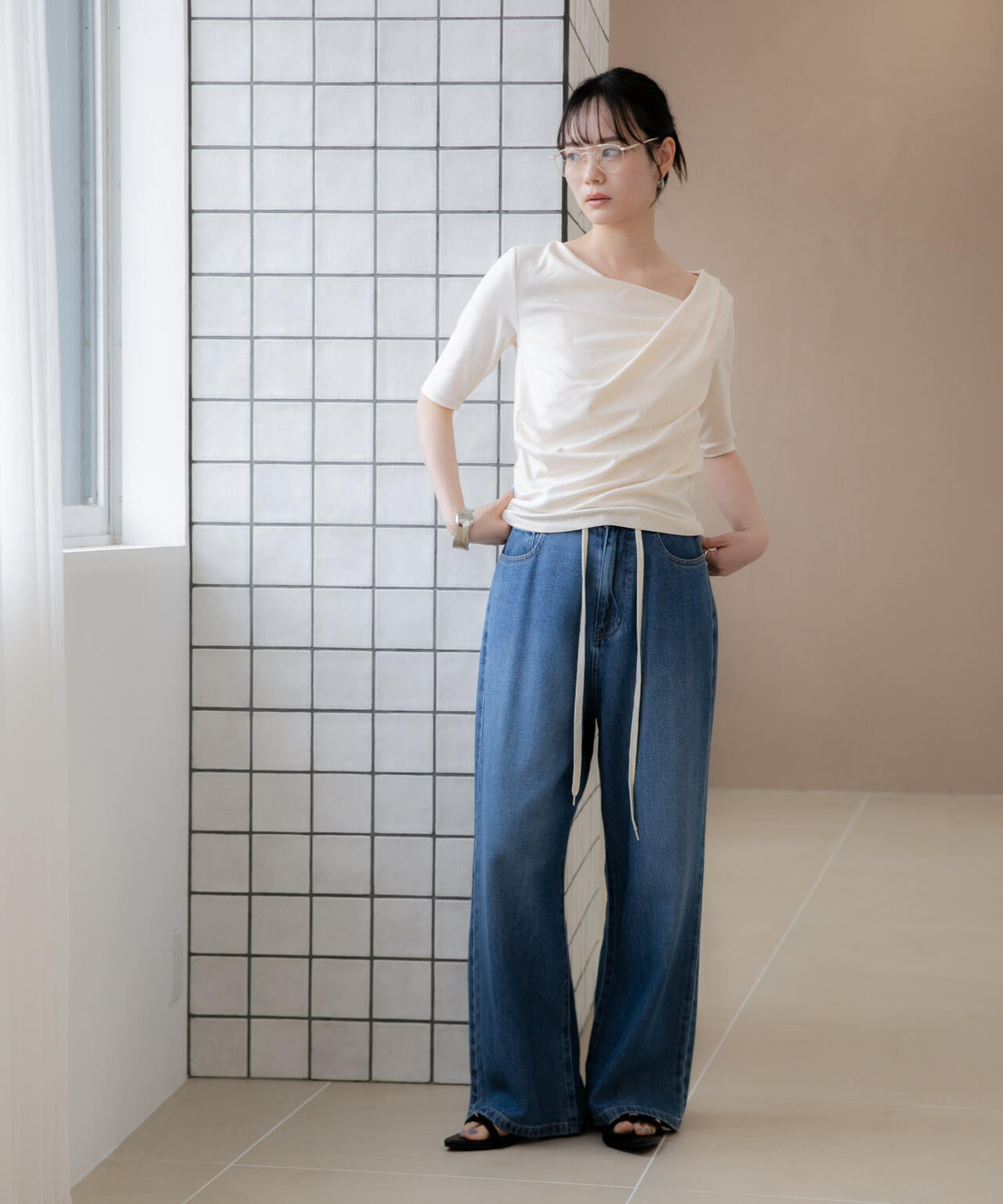 WEB限定/タックアシメフライスカットデザイントップス