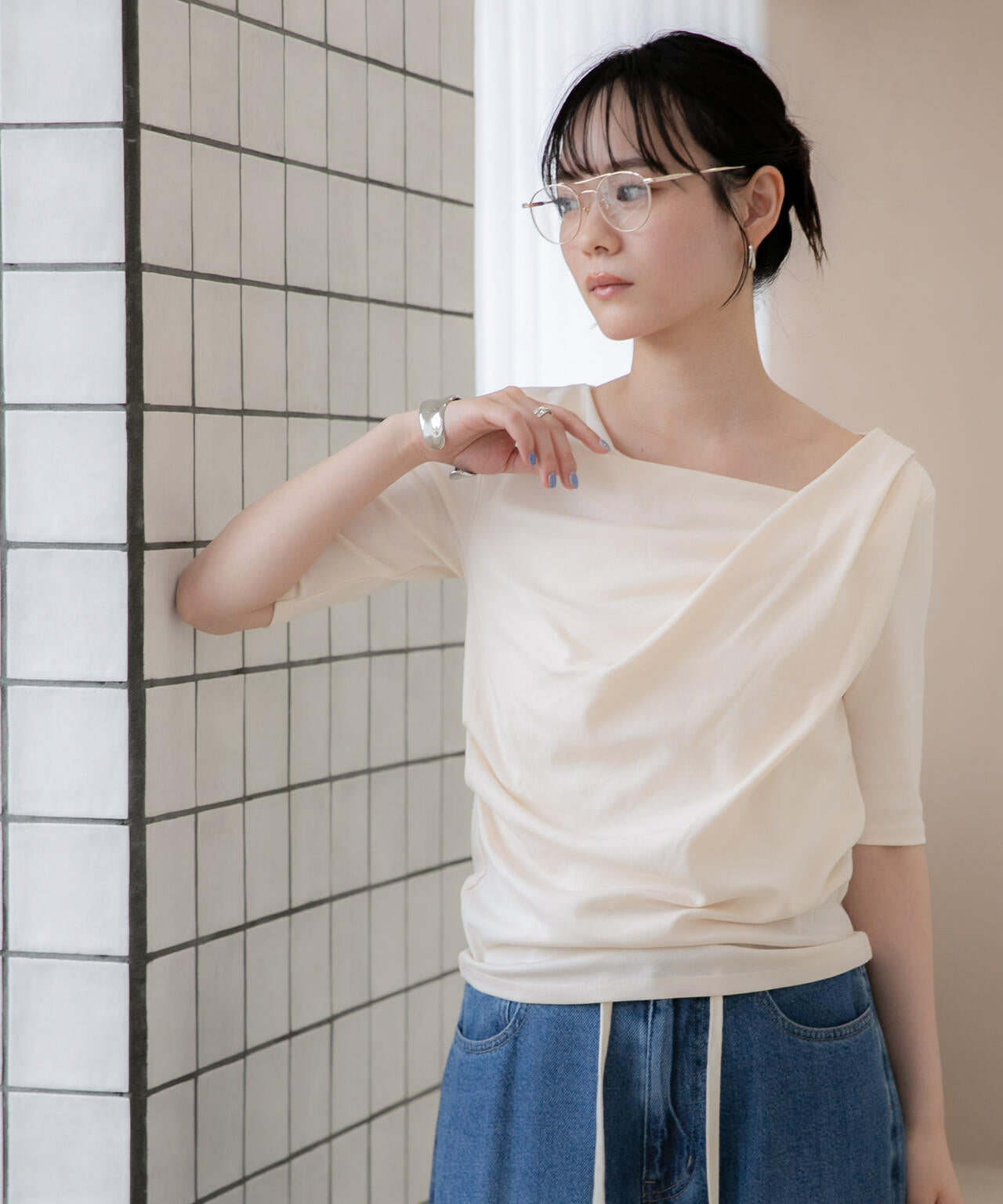 WEB限定/タックアシメフライスカットデザイントップス