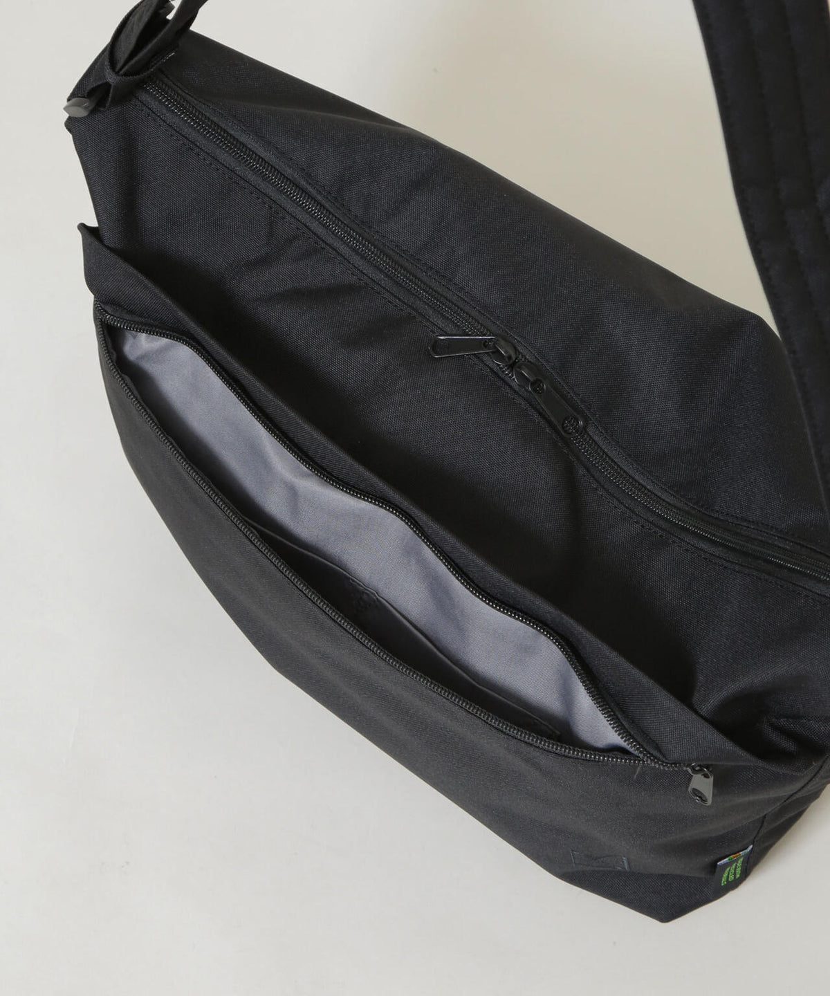 maison vert/CORDURA eco(R)撥水加工ショルダーバッグ