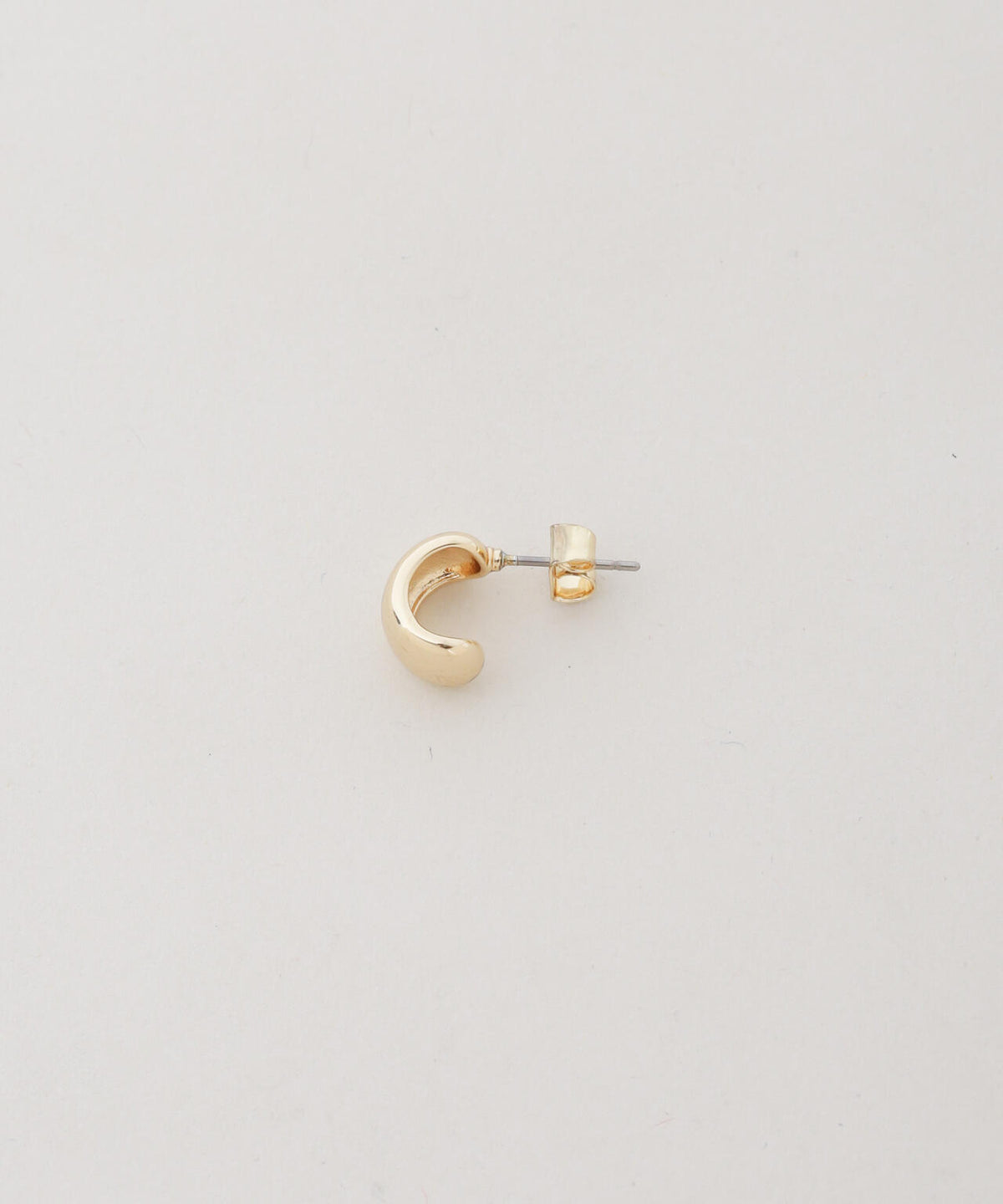 ミニオーバルピアス