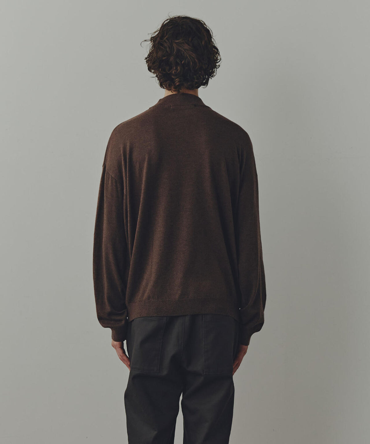 WEB限定/「Commonuse」クルーネックポケットニット