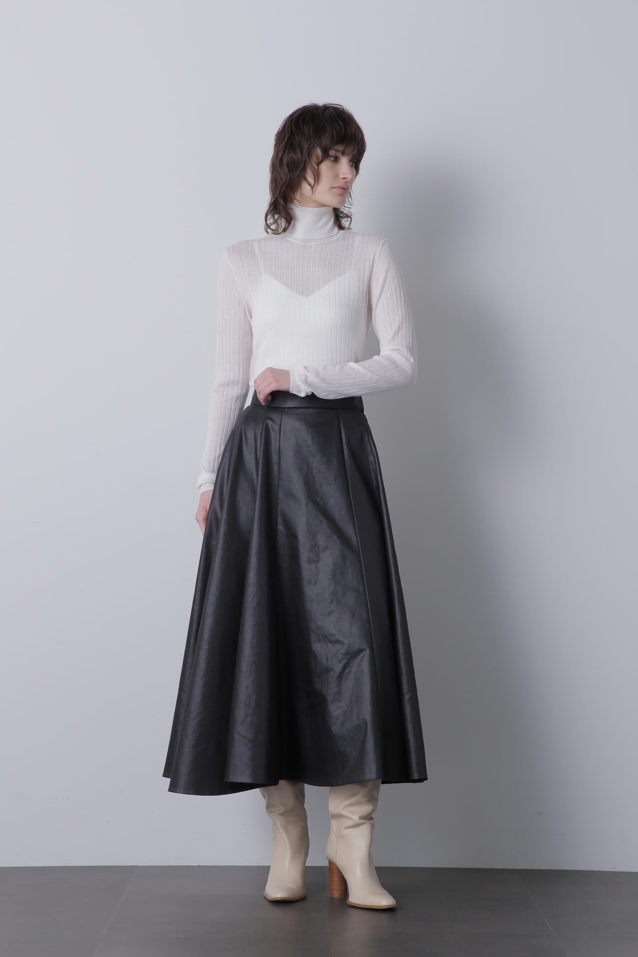 【TV着用】【Marisol 10月号掲載商品】レザーライクサテンスカート