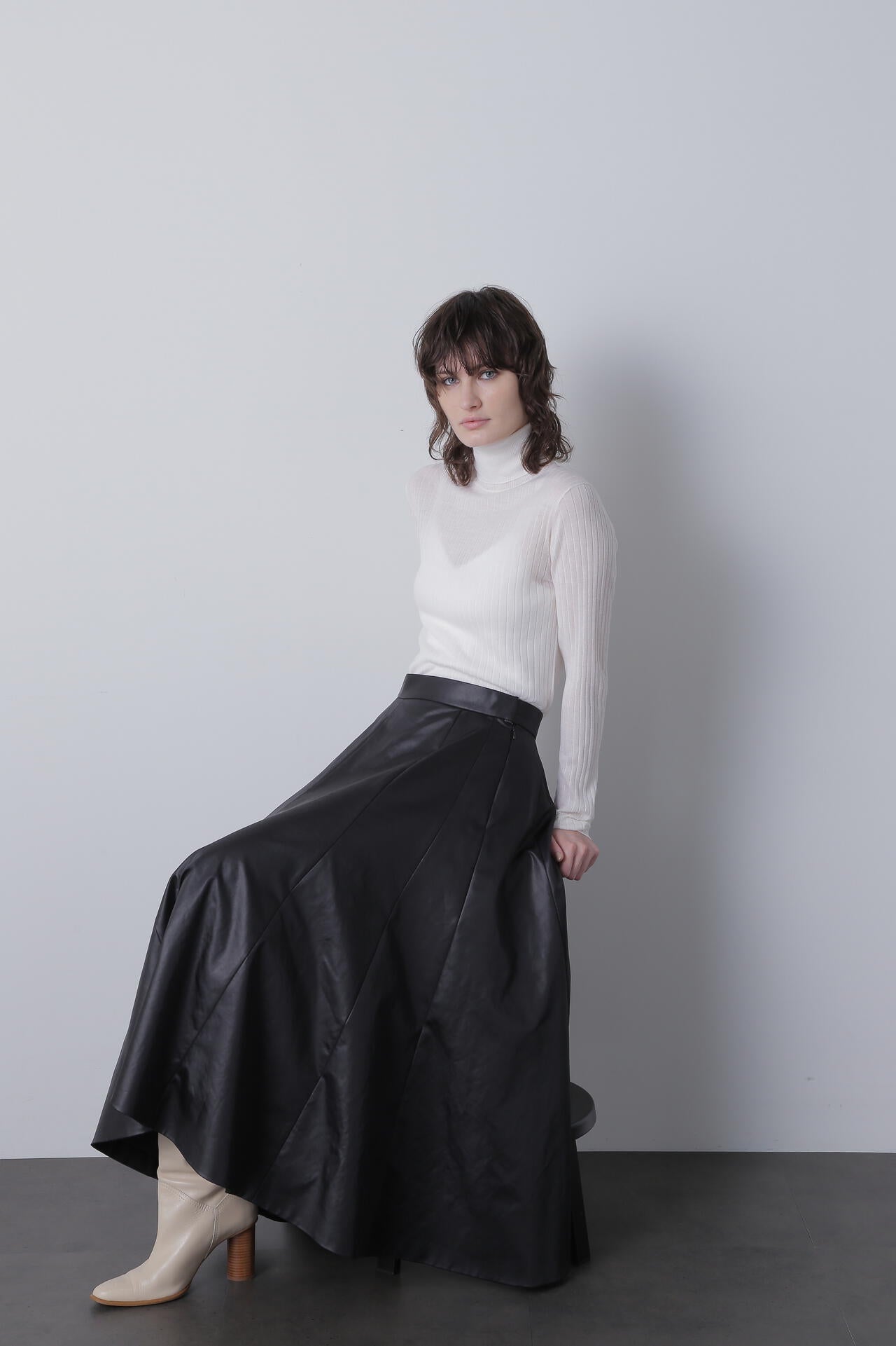 【TV着用】【Marisol 10月号掲載商品】レザーライクサテンスカート