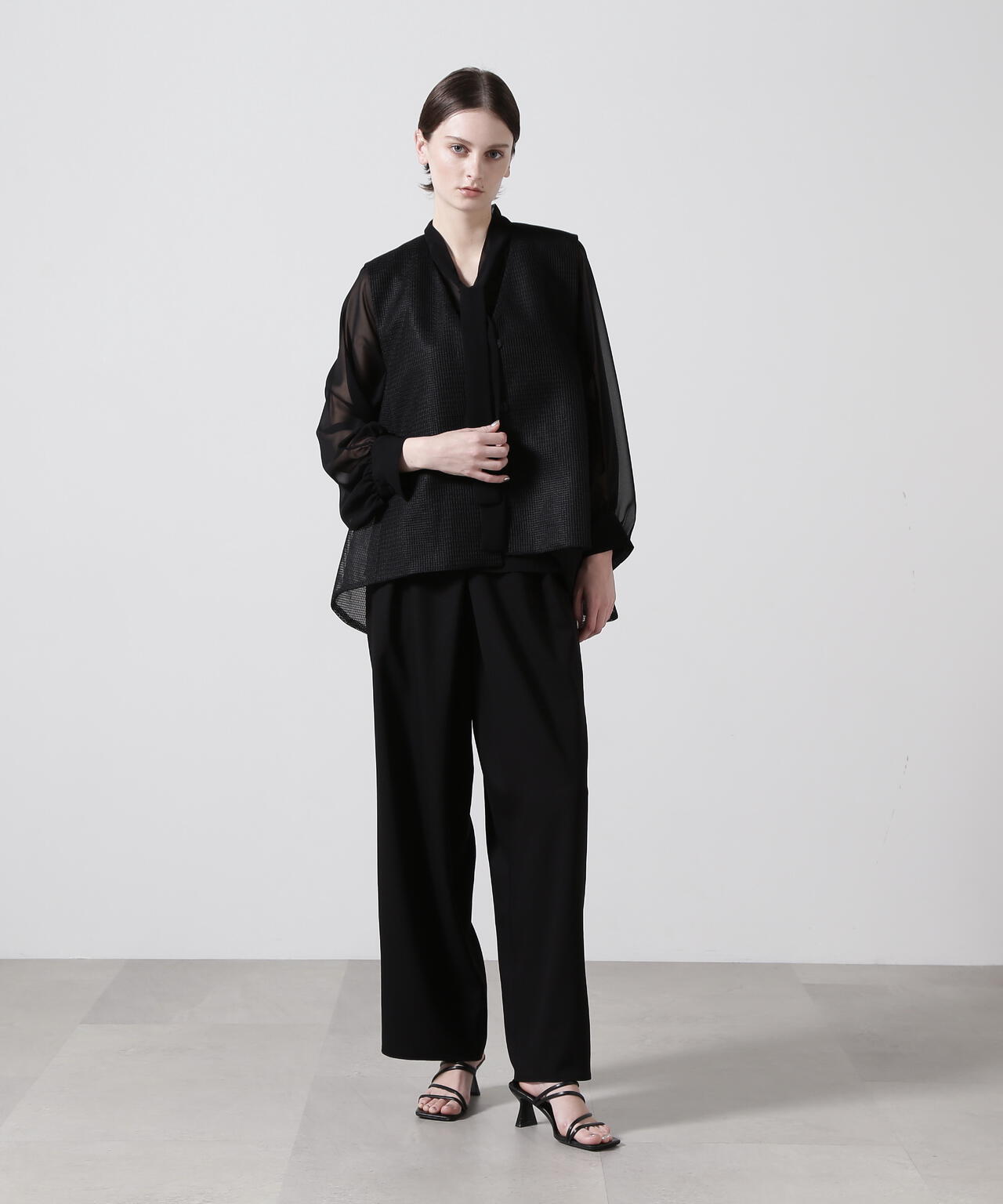 シフォンボウタイブラウス